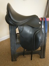 18" Thorowgood T8 Dressage