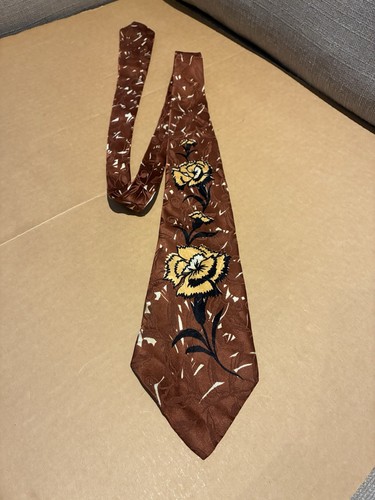 Vintage 1940s brown floral - 1940s,