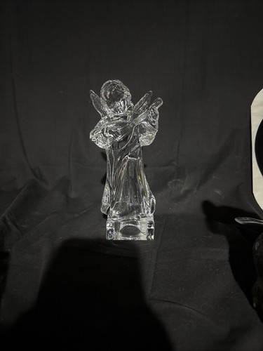 Angel with mandolin mikasa - by,