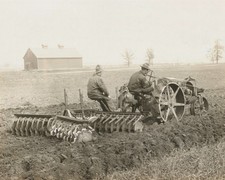 Wallis Tractor with Disc