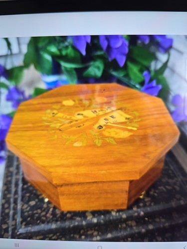 Vintage sorrento inlaid - vintage, wood
