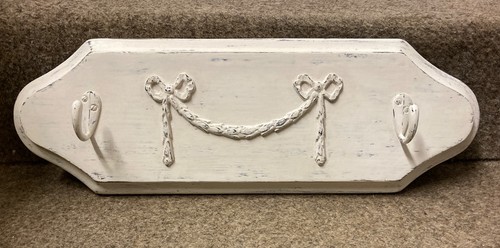 Pretty vintage style coat hook - pretty,