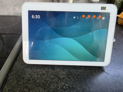 Echo show 2nd generation - 8, |