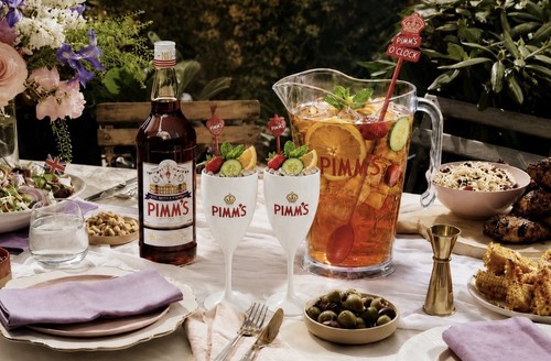 Pimm jug 2 - &,