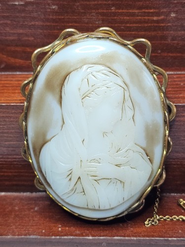 Antique victorian cameo brooch - cameo,