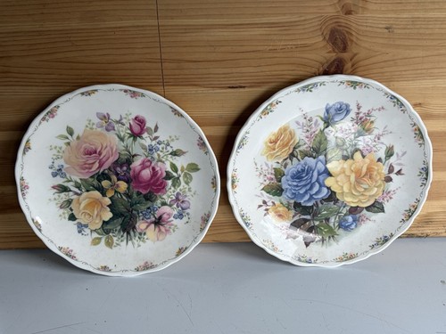Royal albert collector plates - royal,