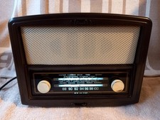 ANTIQUE CIRCA 1955 BUSH VHF90