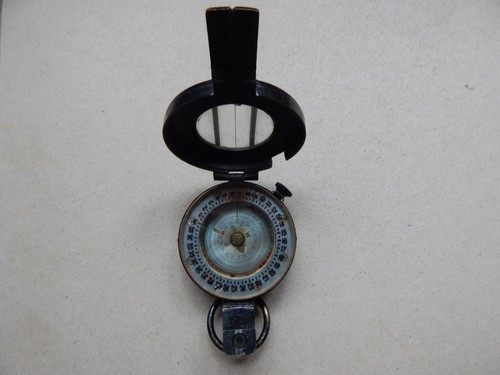 Wwii ltd london compass - co,