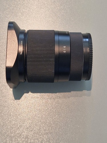 Sony sigma 30mm - f1.4, dc