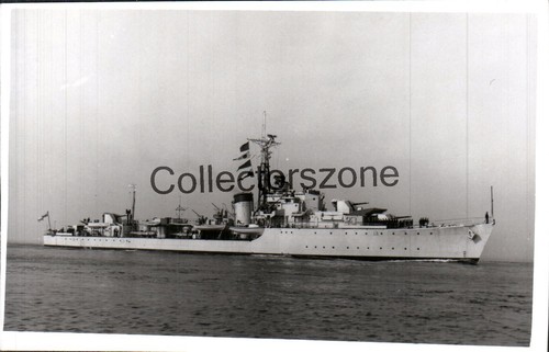 Royal navy destroyer - royal, hms