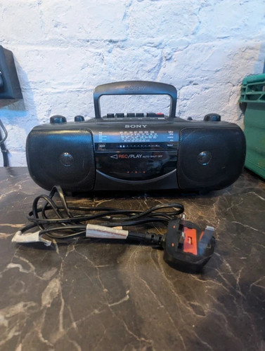 Sony cfs e14l radio cassette - cfs-e14l,