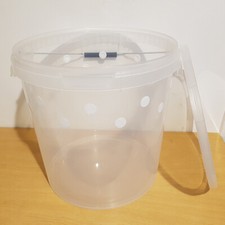 20 litre mushroom fruiting chamber bucket with airtight lid and 0.3 µm filters