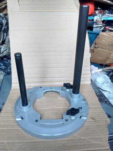 Bosch gof2000 plunge router - bosch,