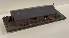 HO Kit Built USA American Goods Shed Unloading Building