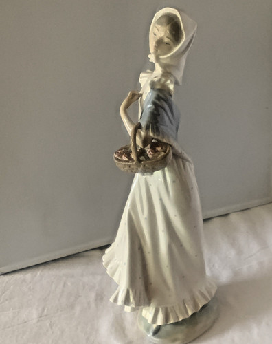 Nao lladro porcelain - nao, by