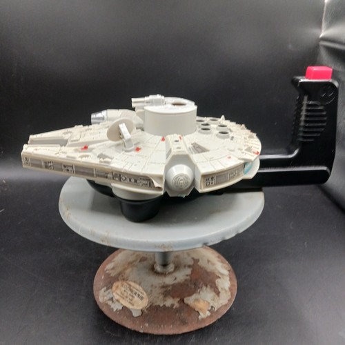 Star wars millenium falcon - star,
