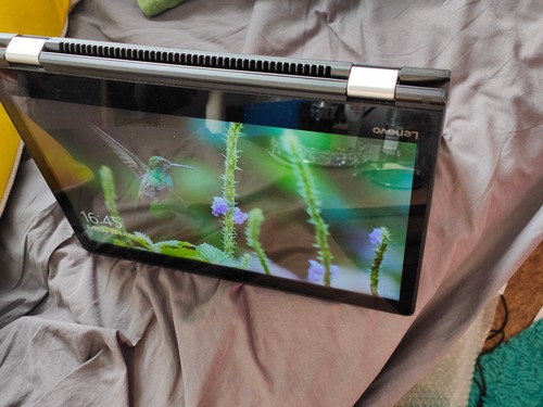 Like pristine lenovo yoga - like-pristine,