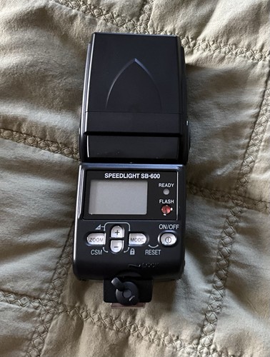 Nikon 600 speedlight - nikon, sb-600