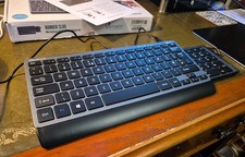 Black Posturite Retractable