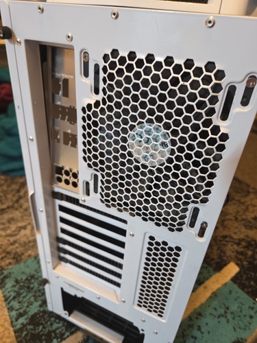 Silverstone case with fans and - silverstone,