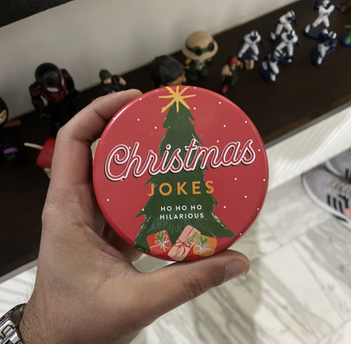 Christmas jokes tin - jokes, x