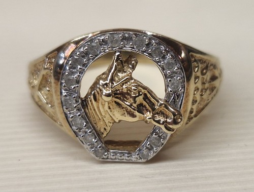 9ct yellow gold - yellow, diamond