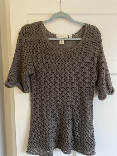 Brown ladies round neck - round,