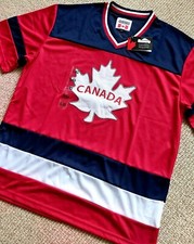 M or L or XL CANADA Maple Leaf