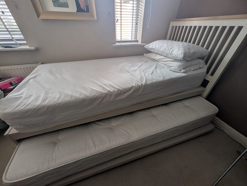 White wooden single trundle - wooden,