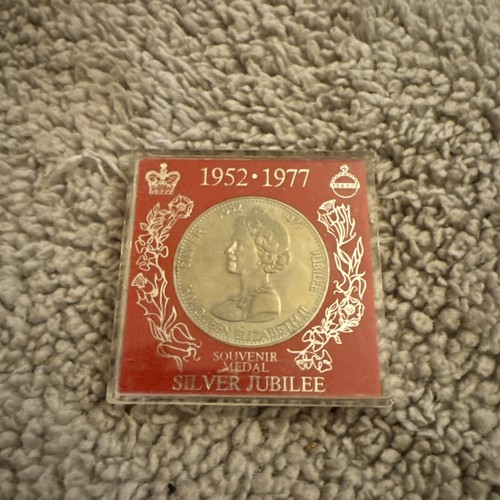 Queen elizabeth silver - elizabeth, ii