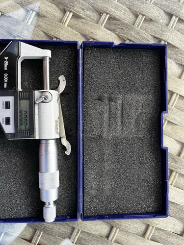 Digital micrometer inch - micrometer,