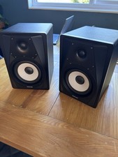 Pair Tascam VL-S5 Powered