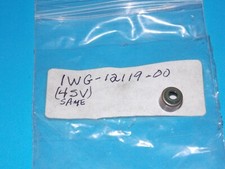 NOS OEM YAMAHA 1988-2007 VALVE STEM SEAL TTR90 YFZ50 GTS1000 FZR400 1WG-12119-00