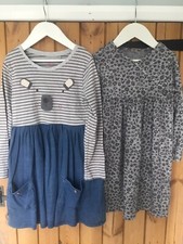 2 X Girls Tunic Dresses / Tops - Age 6-7