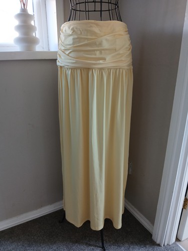 Vera lucy pale yellow - vera,