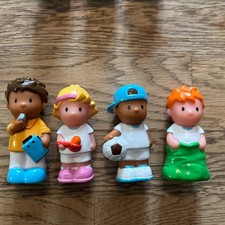 ELC Happyland Happy family sports day figures bundle 