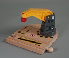 BRIO 33245 LOW LEVEL CRANE Magnetic for Thomas & Friends etc. Wooden Railway