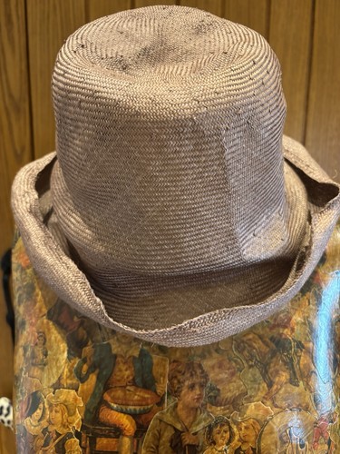 New straw gil fox handmade - new,