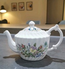 Aynsley Wild Tudor Fine Bone