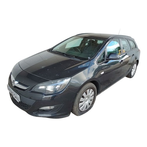 2013 vauxhall astra bumper - vauxhall,