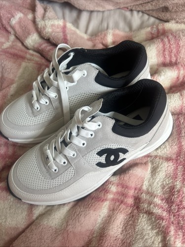 White and black chanel - white,