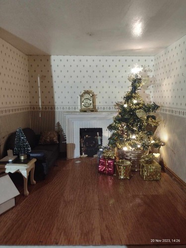 12th dolls house christmas - 1/12th,