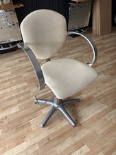 4 Salon Chair With Hydraulic Foot Pump - Used