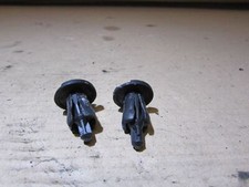 Range Rover L322 3.6 top front grille supercharged grille mount plugs clips 