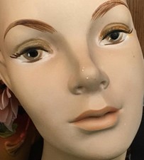 Mannequin head bust Girl Young