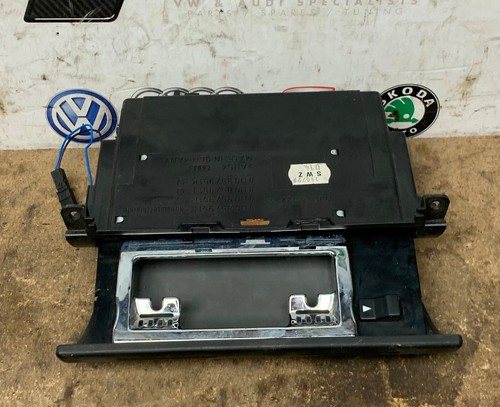 Front ashtray and insert - front,