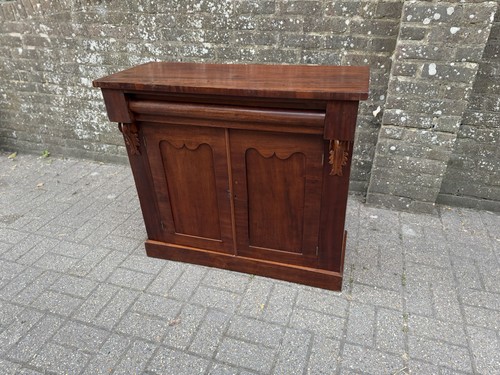 Well proportioned victorian - well,