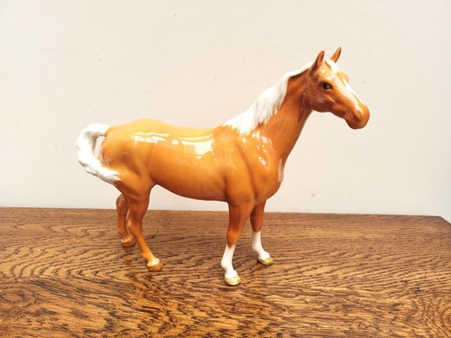 Beswick horse 1182 - 1182, palomino