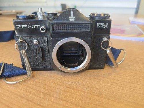 Zenit camera body only slr - only,