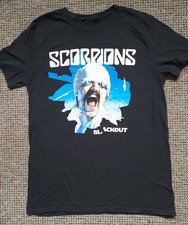 Scorpions Blackout T-shirt M/L Mens Metal Rock Band very good condition